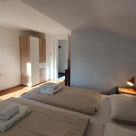 Apartment Haus Therese *